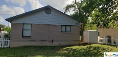 1424 N Lbj Dr, San Marcos, TX 78666 - photo 4