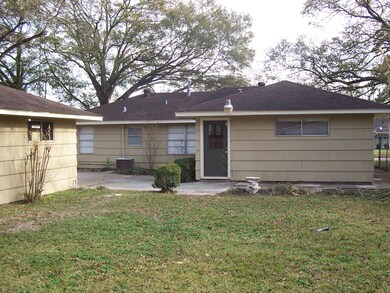 5006 Viking Dr, Houston, TX 77092 - photo 2