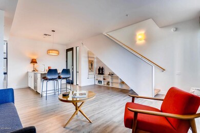 Living space, kitchen