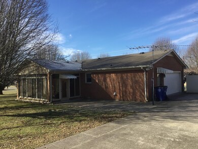 200 Idle Dr, Shelbyville, TN 37160 - photo 7