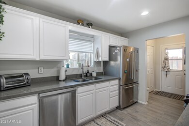 7552 E Carol Cir-10