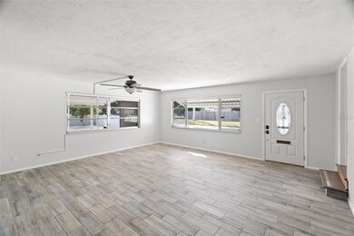 5555 13th St N, Saint Petersburg, FL 33703 - photo 6