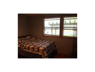 Spacious bedroom.