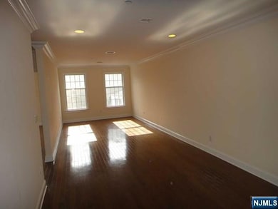 180 Edgewater Rd unit 1A, Cliffside Park, NJ 07010 - photo 4