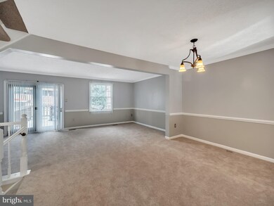 12535 Coral Grove Place, Germantown, MD 20874 - photo 5
