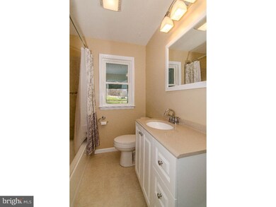 816 Englesville Hill Rd, Boyertown, PA 19512 - photo 7