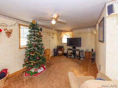 17827 Buckland River Rd, Wapakoneta, OH 45895 - photo 5