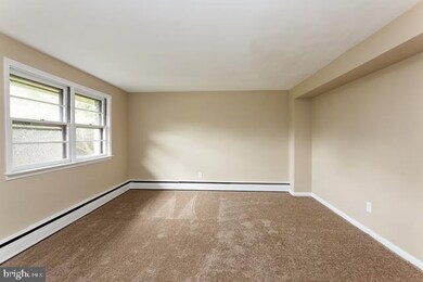 31 Buttonwood Ln, Doylestown, PA 18901 - photo 4