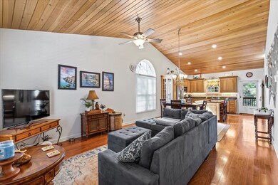 201 1st St NW unit A, Steinhatchee, FL 32359 - photo 2