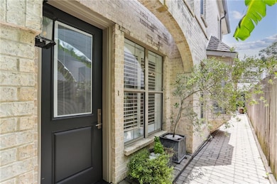 411 Focis St, Metairie, LA 70005 - photo 2