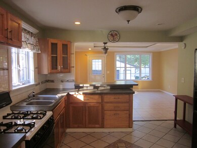 1023 W New York St, Aurora, IL 60506 - photo 6