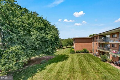 3710 N Rosser St unit 202, Alexandria, VA 22311 - photo 5