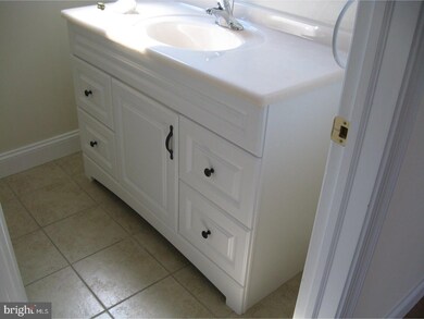 137 Cricket Ave unit 3RD, Ardmore, PA 19003 - photo 6