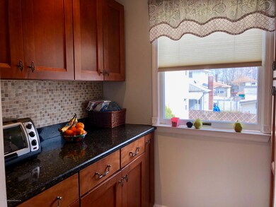 158 Jefferson St, Staten Island, NY 10304 - photo 6