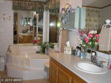 1503 Flanders Ln, Harwood, MD 20776 - photo 6