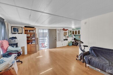 8300 Kern Canyon Rd unit 37, Bakersfield, CA 93306 - photo 5