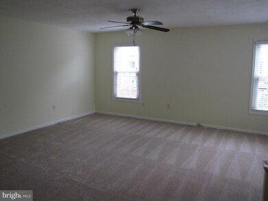 1479 Chatham Ct, Crofton, MD 21114 - photo 4