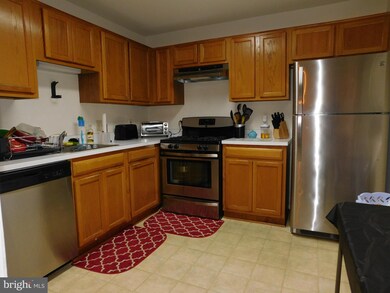 9298 Cardinal Forest Ln unit 101, Lorton, VA 22079 - photo 5