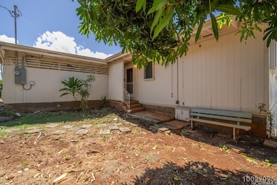 99-711 Halawa Dr unit Main, Aiea, HI 96701 - photo 5