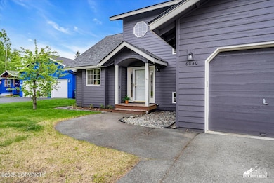 006-6840queensviewcir_ZHM_006
