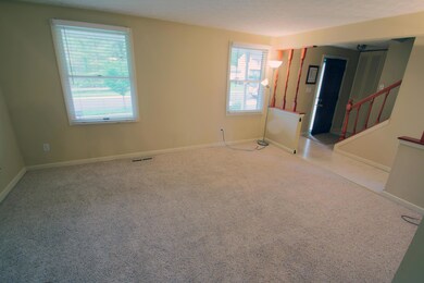 6566 Skywae Dr, Columbus, OH 43229 - photo 3