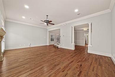 1337 Alexander St, Houston, TX 77008 - photo 4