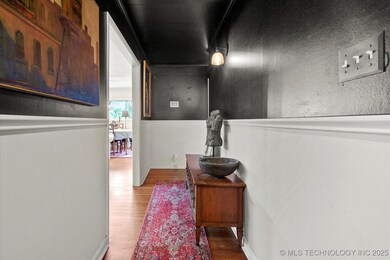 WARM ENTRY HALL