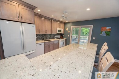 7 Princeton Dr, Middlesex, NJ 08846 - photo 6