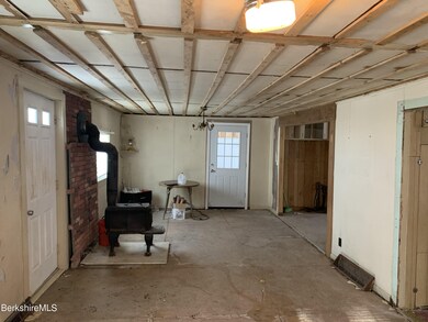 38 Tilda Hill Rd, Florida, MA 01247 - photo 5