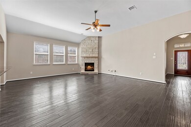 1482 Allison St, Alvin, TX 77511 - photo 5