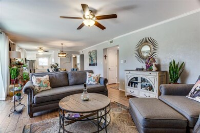 4211 Fairway Dr unit 9, Granbury, TX 76049 - photo 6