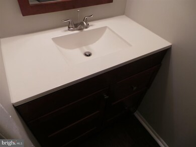 32 Hamilton St, Swedesboro, NJ 08085 - photo 6