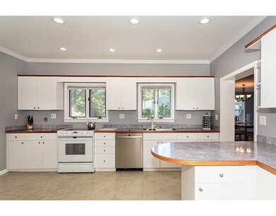 24 Glenwood Ave, Woburn, MA 01801 - photo 2