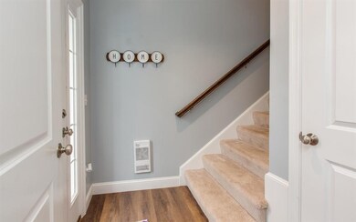 14 Bennett St, Nashua, NH 03064 - photo 4