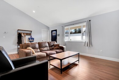 35 Redwood Ln, Sanford, ME 04073 - photo 7