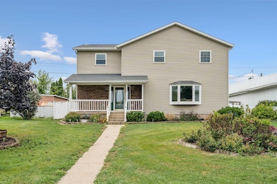 306 S Monroe St, Garnavillo, IA 52049 - photo 3