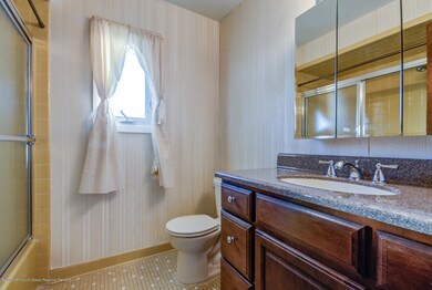 262 Florence Ave Long Branch-large-010-2