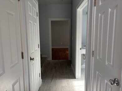 22 Everett St unit B, Woburn, MA 01801 - photo 4