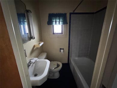 7 Jarvis St, Binghamton, NY 13905 - photo 5