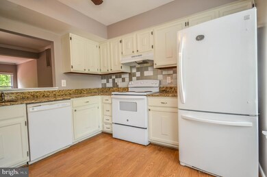 11544 Summer Oak Dr, Germantown, MD 20874 - photo 3