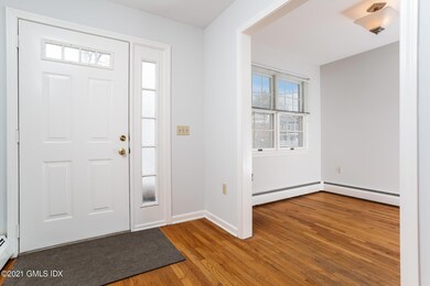 18 Hollow Wood Ln unit A, Greenwich, CT 06831 - photo 3