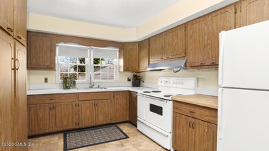 73 Sheep Hill Rd Riverside CT-large-009-