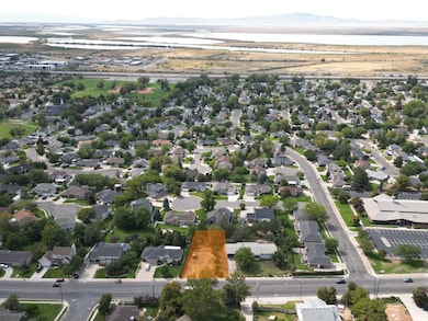 1421 N Main St, Centerville, UT 84014 - photo 5