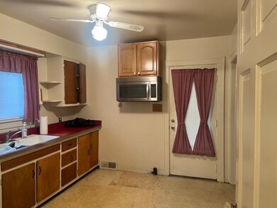 1027 W 10th St, Anderson, IN 46016 - photo 6