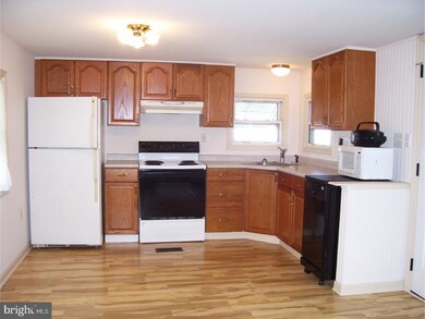 242 Sixth Ave, Media, PA 19063 - photo 3