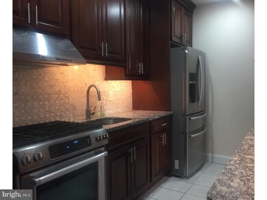 7227 Pine St, Upper Darby, PA 19082 - photo 4