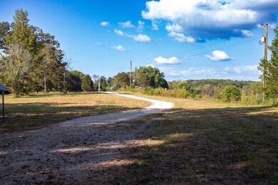 130 Swallows Ln, Cookeville, TN 38506 - photo 3