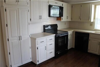 7940 Haskins St, Lenexa, KS 66215 - photo 6