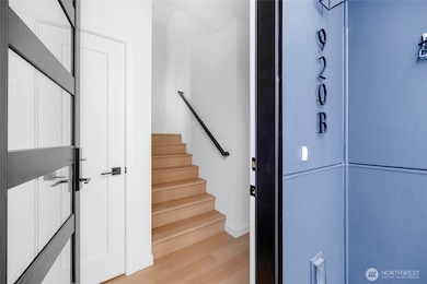 920 16th Ave unit B, Seattle, WA 98122 - photo 2