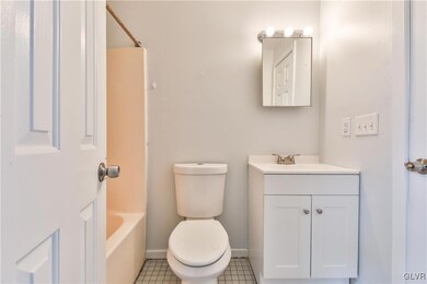 39 N 11th St unit C, Allentown, PA 18101 - photo 6